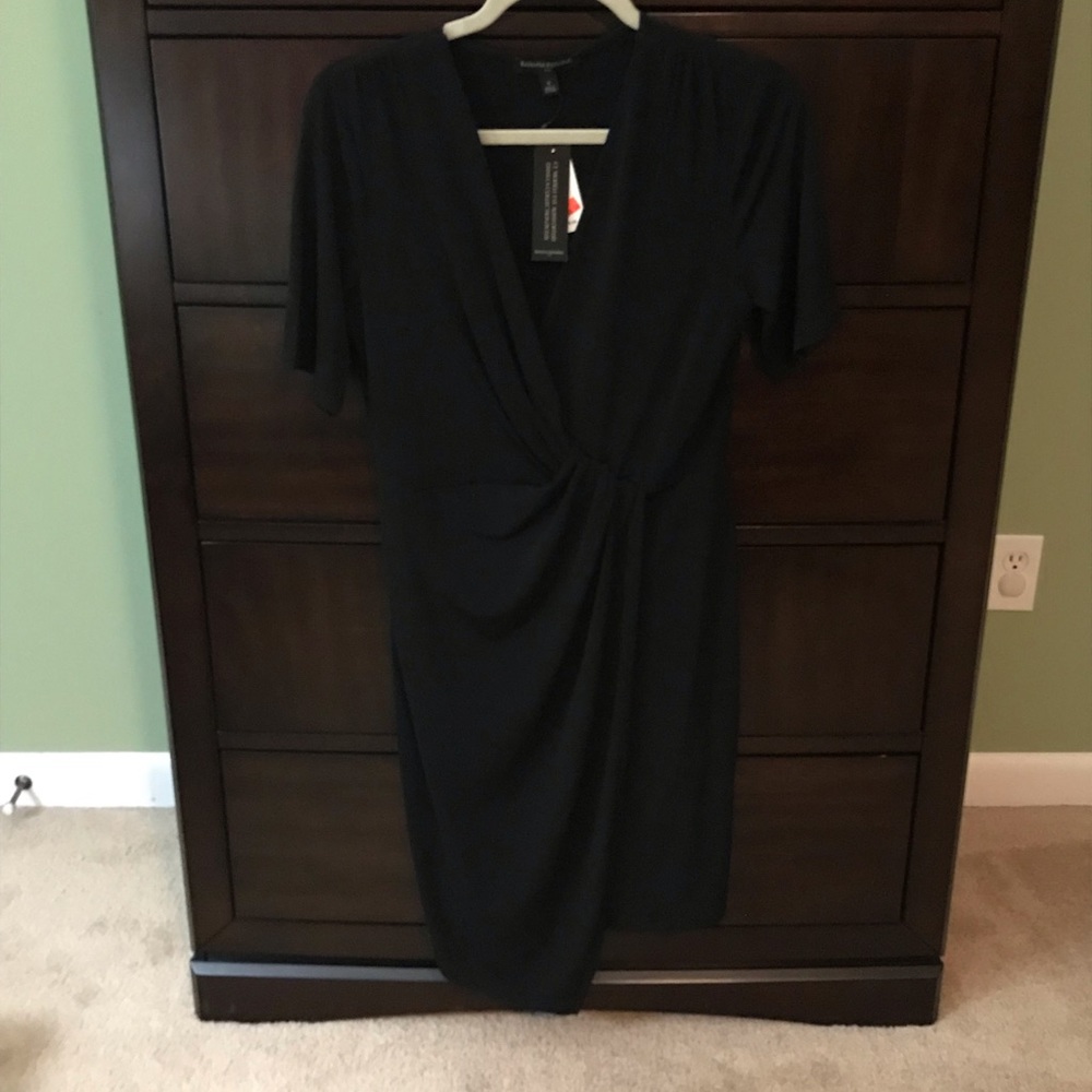 SALE!!!Brand New twist front Banana Republic dress